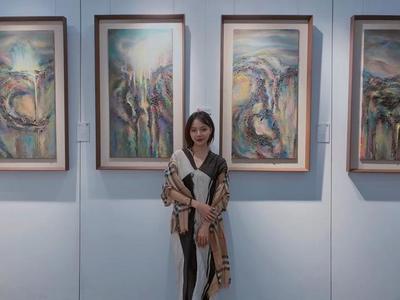 廈門新銳美女藝術(shù)家上美西舟亮相2019中國(廈門)國際收藏投資博覽會，專業(yè)會務(wù)服務(wù)護航藝術(shù)之旅